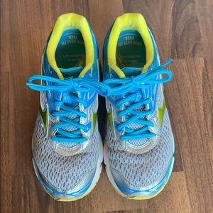 Mizuno Wave Women’s Running Shoes